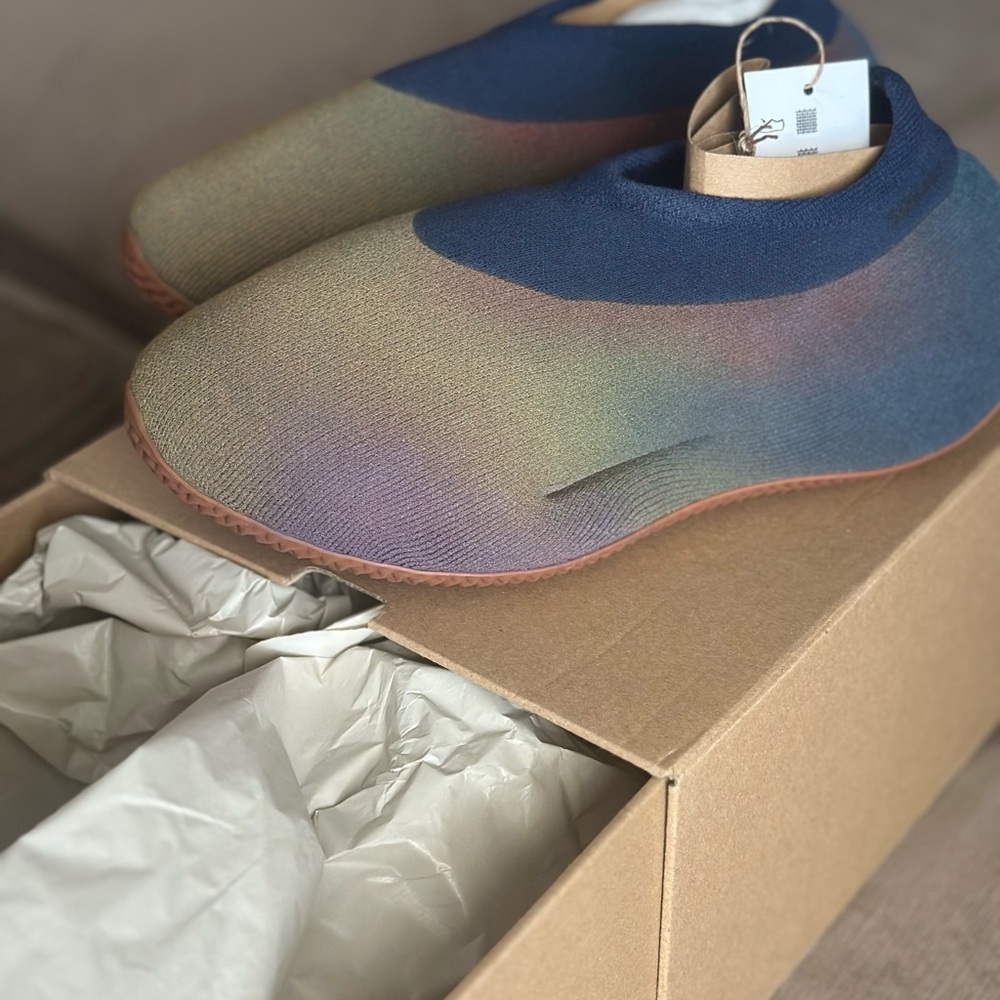 Yeezy Knit RNR - Picture 5 of 8
